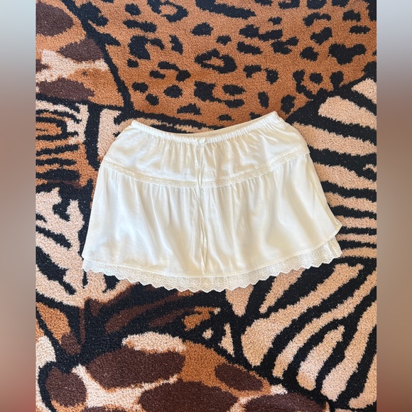 Reformation Valetta Two Piece In White, brand new, never worn, no flaws. - Picture 13 of 16